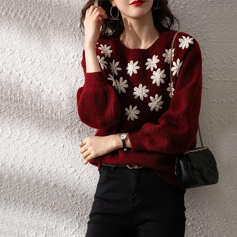 Sweater Women's Plate Flower Round Neck Pullover Knitwear Korean Loose Solid Color Ladies Style Trending Sweater Autumn Winter