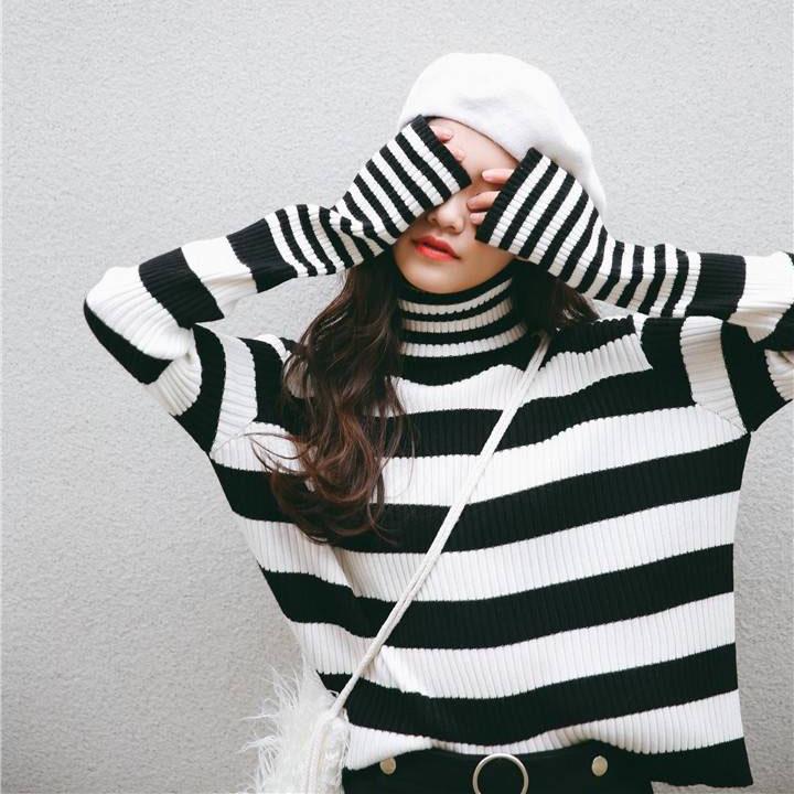 Turtleneck Bottoming Shirt Long-sleeved Slim Pullover Black and White Striped Short Sweater