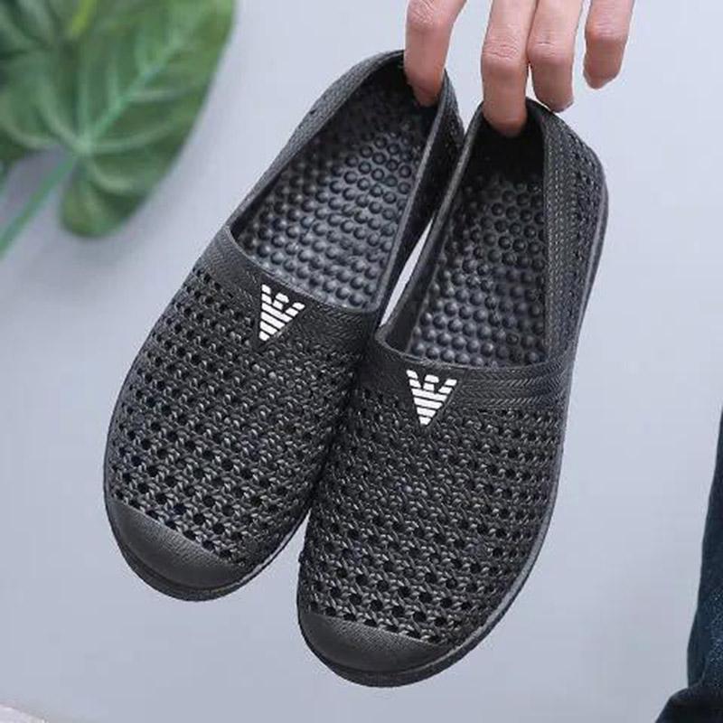 Summer Men's Beach Shoes Waterproof Hollow Breathable Casual Shoes
