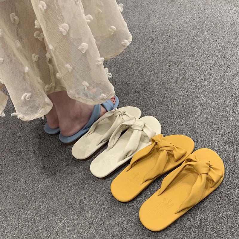 Slippers Women's Summer Wear Fashion All-match Flat-bottomed Students Sexy and Thin One-word Sandals and Slippers