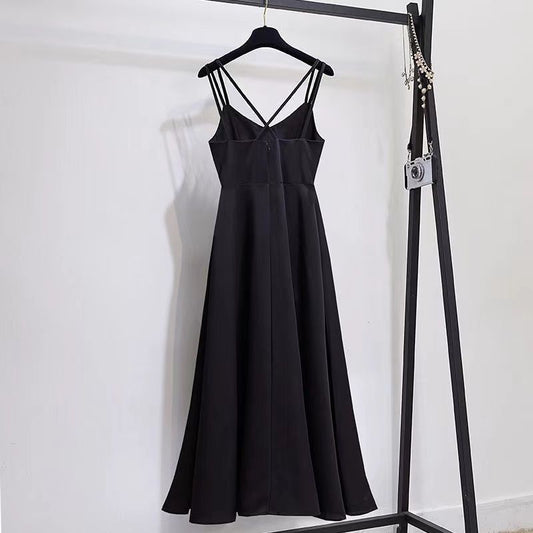 Female Summer Large Slim Dress Simple Elegant Split Length Black Suspender Graceful Beach Dress