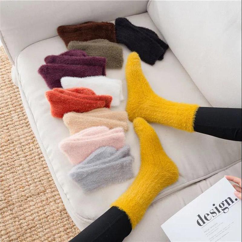 Three Pairs of Mink Fleece Socks Autumn and Winter Plus Fleece Thick Warm Floor Socks Women's Coral Fleece Home Sleep Socks