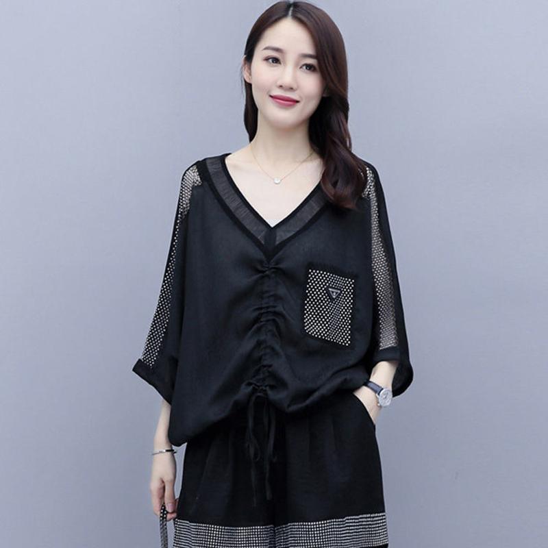 Casual Plus Size Women's Two-piece Loose-fitting Sweater + Shorts Two-piece Suit Women's Casual Loose-fitting Suit Elegant Temperament Suit