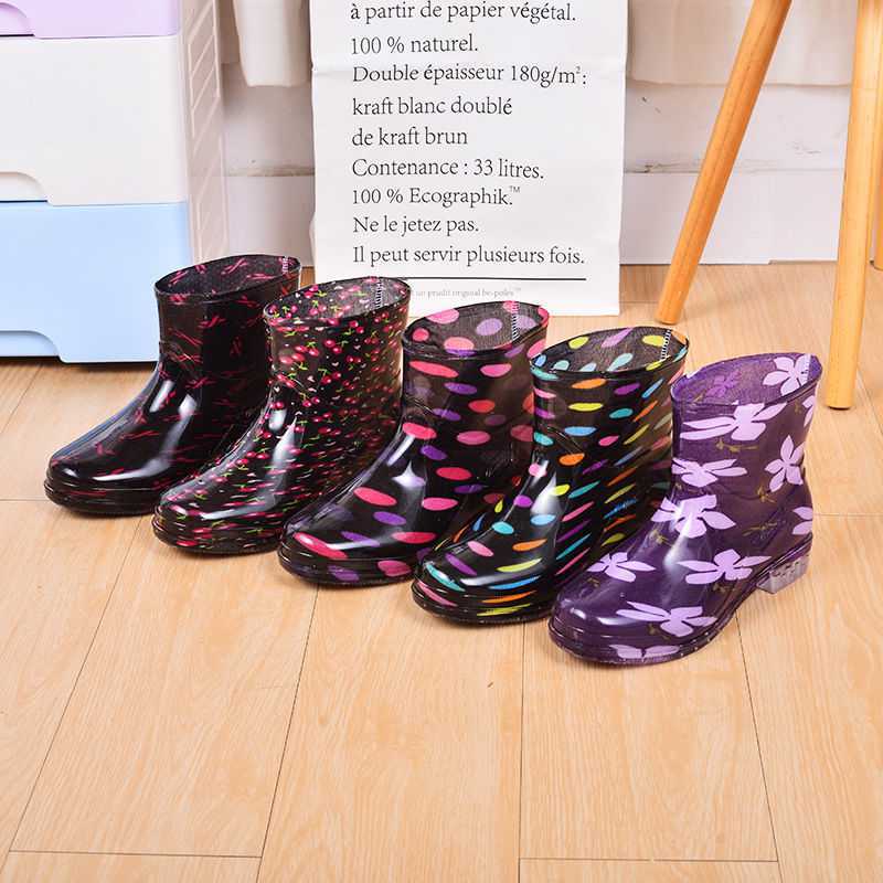 Print Rain Boots Women Waterproof Work Shoes for Girls Non Slip Anti Skip PVC Water Shoes Rain Boots Mid-Calf Boots