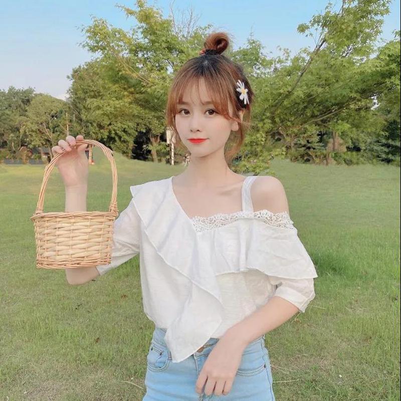 Off-shoulder Ruffled Sweet and Loose Short-sleeved Chiffon Shirt Women's White Off-the-shoulder Shirt Lace Trim Design Ruffled Trim