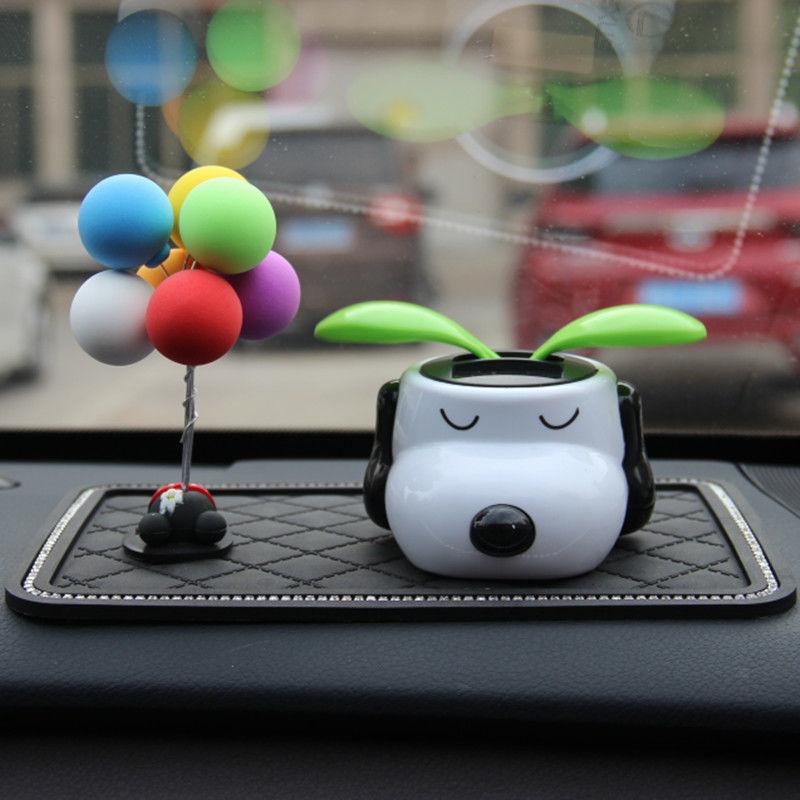Car Ornaments Solar Cartoon Car Decorations Cute Shaking Head Sun Dog Car Decoration Toy Car Doll