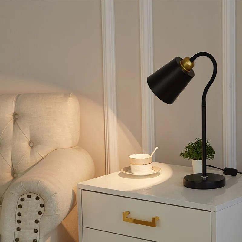 Modern Eye Protection Creative Designer Simple Living Room Bedroom Bedside Study Desk Plug-in Table Lamp