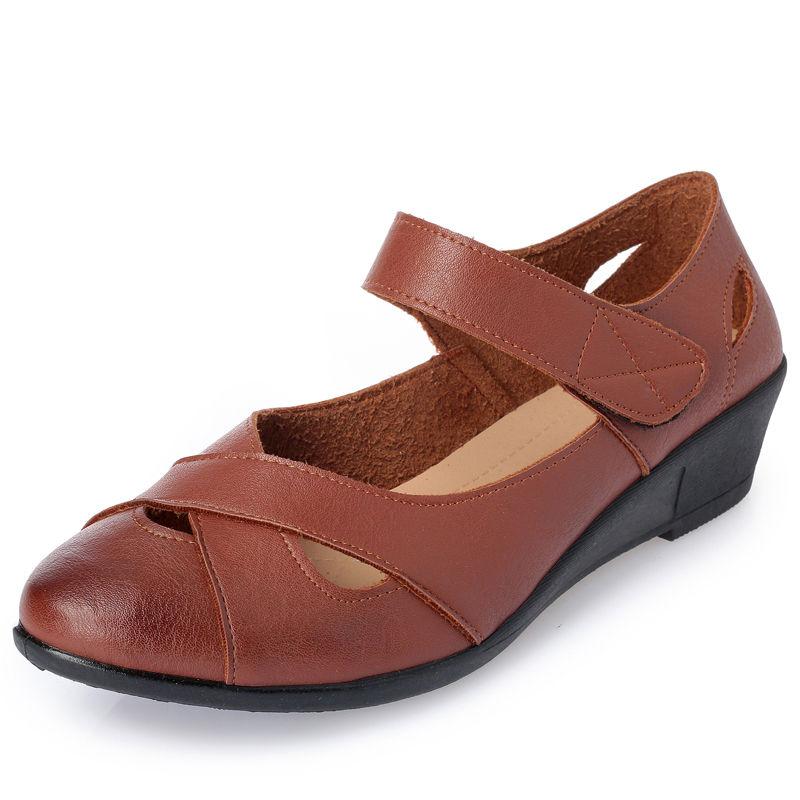 Summer Mom Sandals Casual Soft Bottom Middle-aged and Elderly Breathable Shoes for The Elderly Middle-aged Flat with Non-slip Outer Wear Women's Shoes