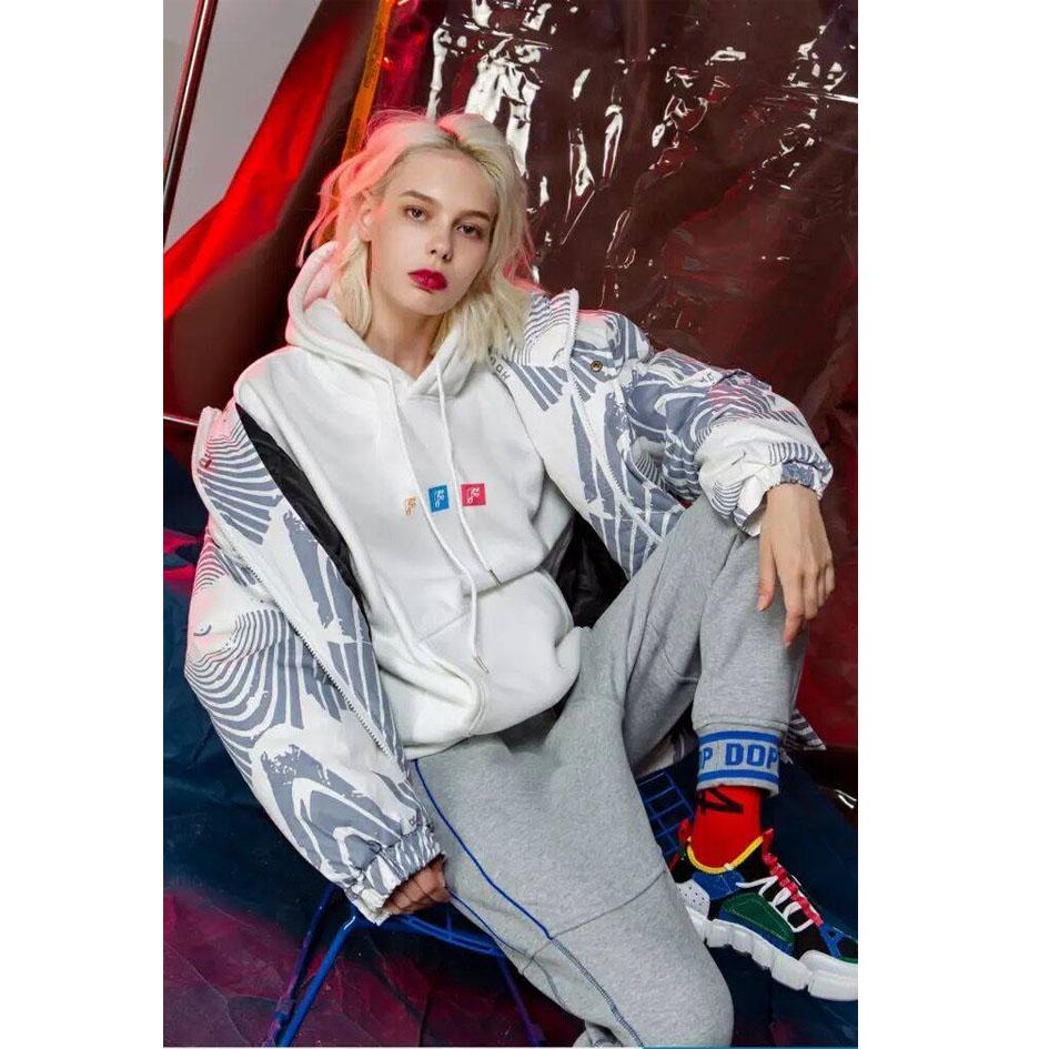 Winter Ladies Parka Coat Fashion Print Hooded Short Cotton Padded Parka Jacket