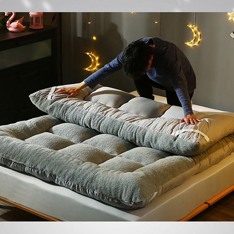 Thick Warm Lamb Velvet Mattress Student Dormitory Single Double Foldable Tatami Non-slip Mattress Mattress