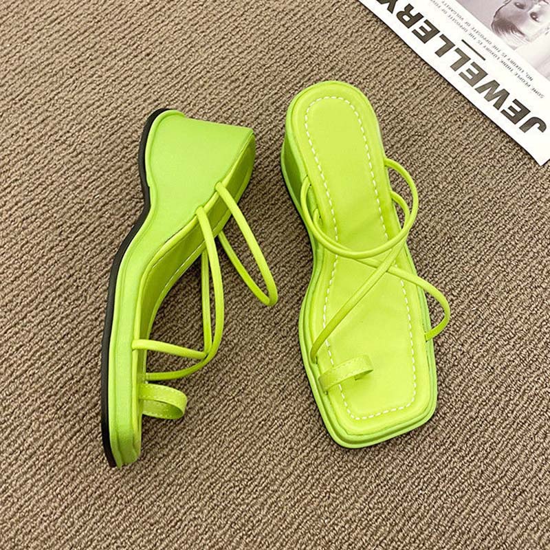 Women's Sandals Slippers Summer Cross Straps Clip-toe Non-slip Slippers Thick Bottom Heightened Wedge Flip Flops Beach Temperament All-match Sandals