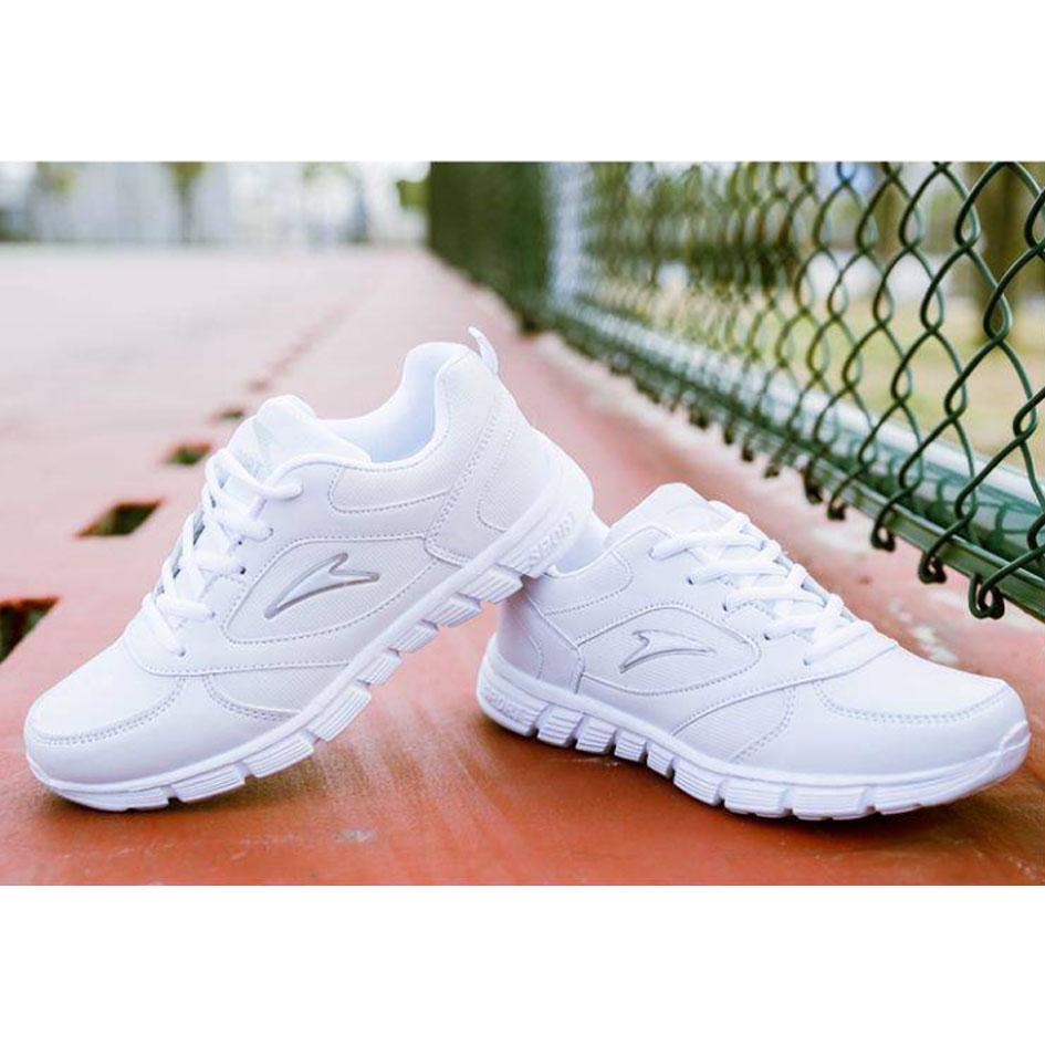 Couples Sneakers Breathable Running Shoes for Men Classic Sneakers Women Shoe Walking Athletic Gym