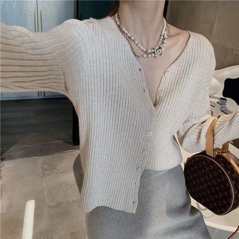 Autumn and Winter Fashion Sweater Pure Color Casual Knitted Jacket V-neck Young Women Cardigan Sweater