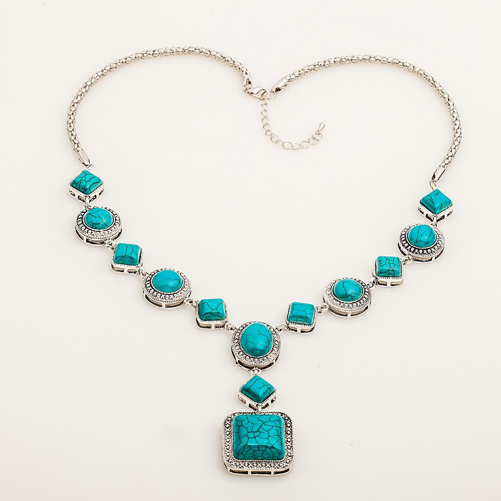 Jewelry Turquoise Necklace Retro Diamond Round Geometric Shape Alloy Necklace