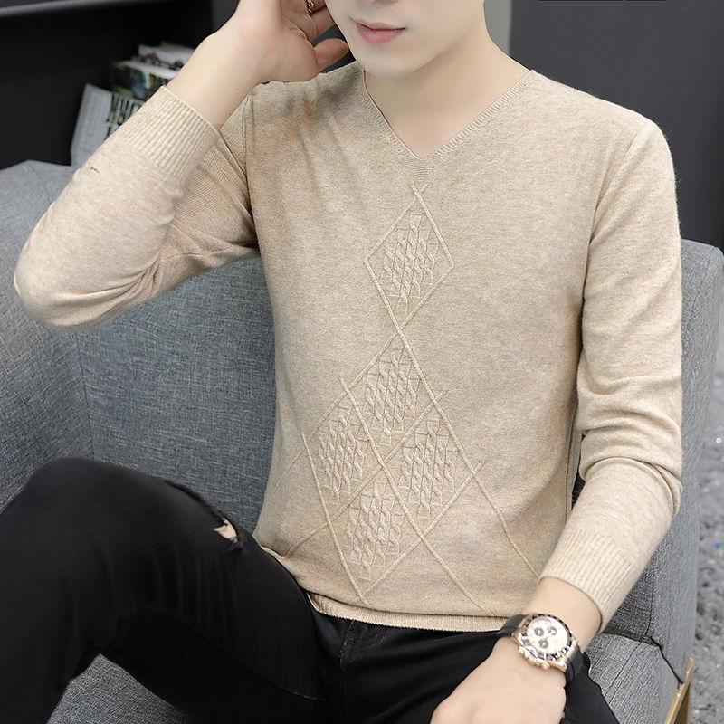 V-neck Sweater Men's Slim Type Autumn and Winter Bottoming Shirt Thin Section Korean Low-neck Sweater Seamless Sweater
