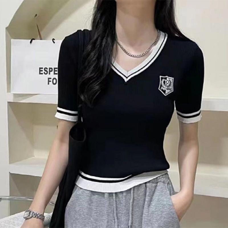 Short Ice Silk V-neck Summer Short-sleeved Knitted Sweater Women's T-shirt Small Thin Top Is Thin and Versatile