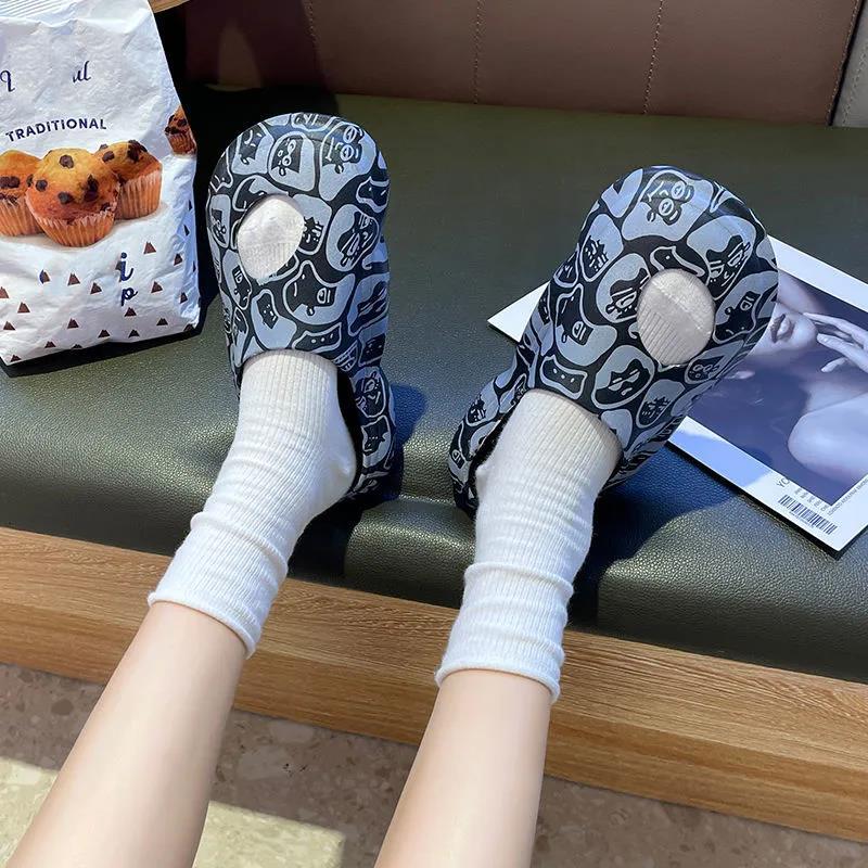 Women's Summer Outer Wear Baotou Version Slippers Flat Bottom Casual Deodorant Non-slip Light Comfortable Sandals and Slippers
