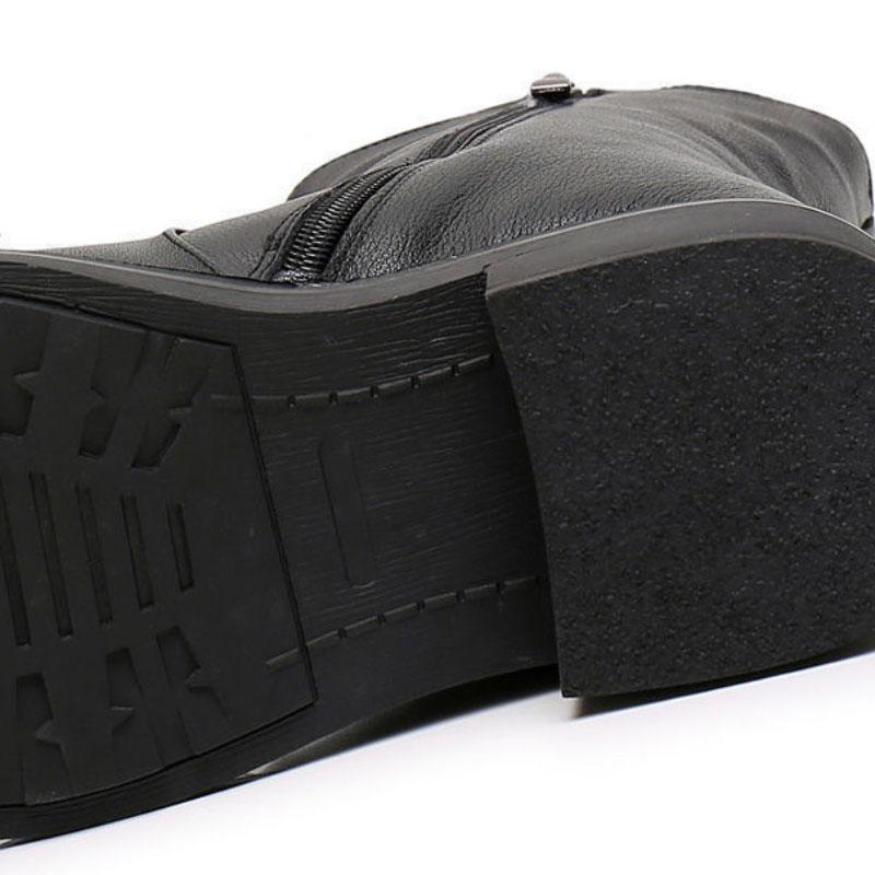 Cotton Shoes Women Winter Mid-tube Flat Bottom Martin Boots Warm and Comfortable Plus Cashmere Casual Leather Shoes