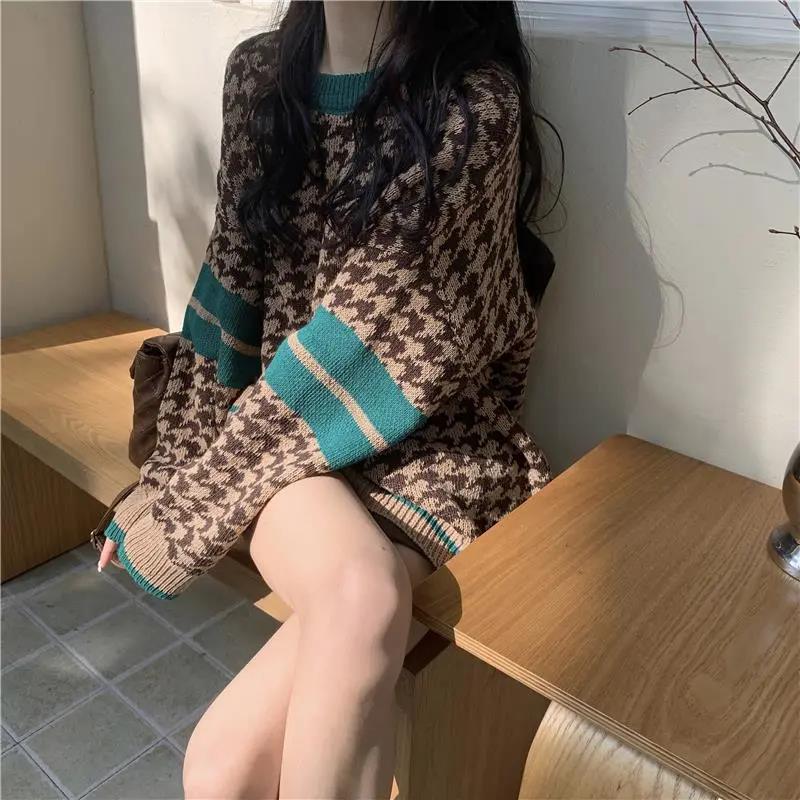 Korean Style Lazy Sweater Women's Autumn and Winter Knitted Trendy Ins Loose Foreign Style Round Neck Retro Houndstooth Top