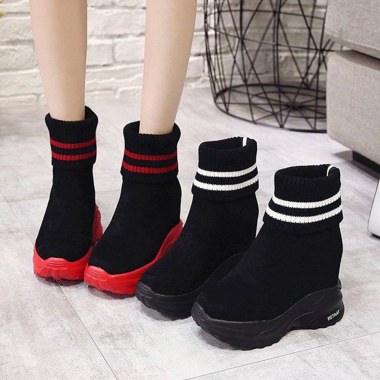 Thick-soled Ankle Boots Inner Heightening Suede Casual Snow Boot Plus Velvet Inner Martin Boots Women Soft Sole  Winter Footwear
