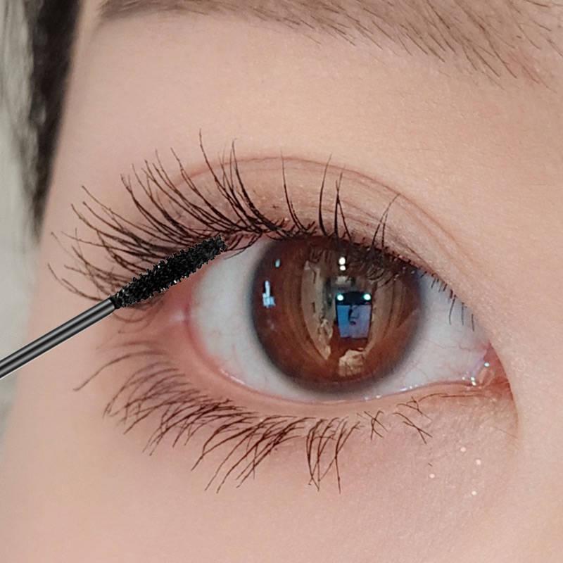 Not easy to discolor Mascara ultra-fine brush head is waterproof and elongated without blooming