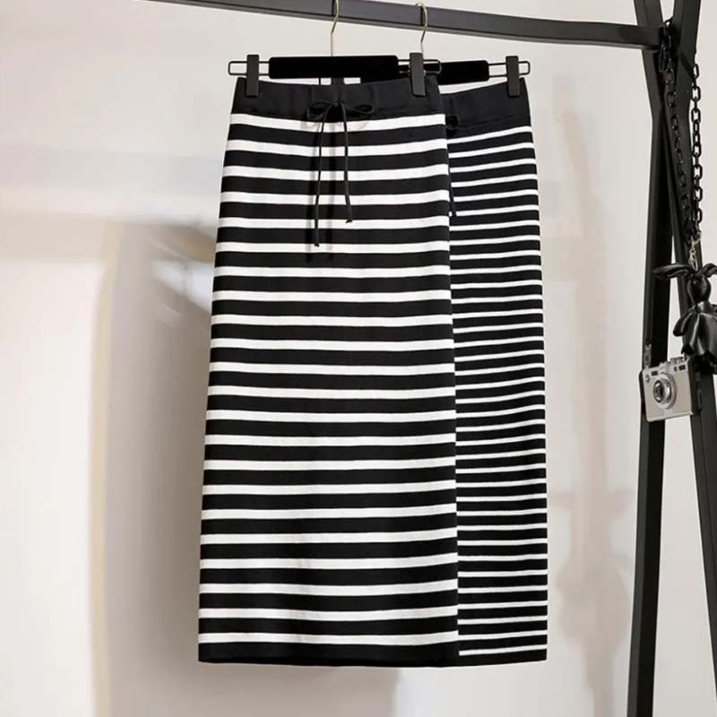 Autumn and Winter Fashion Women's Knitted Black and White Skirts Slim Mid-length Slim High-waist Split Hip Skirt
