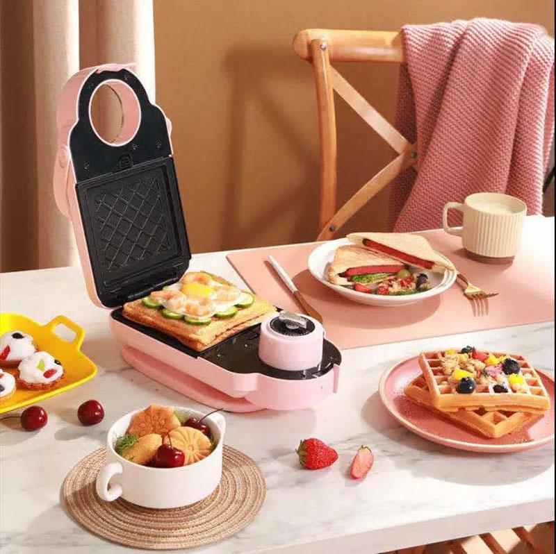 650W Sandwich Breakfast Making Machine Bread Maker Barbecue Machine Kitchen Supplies with 4 Sets of Bakeware