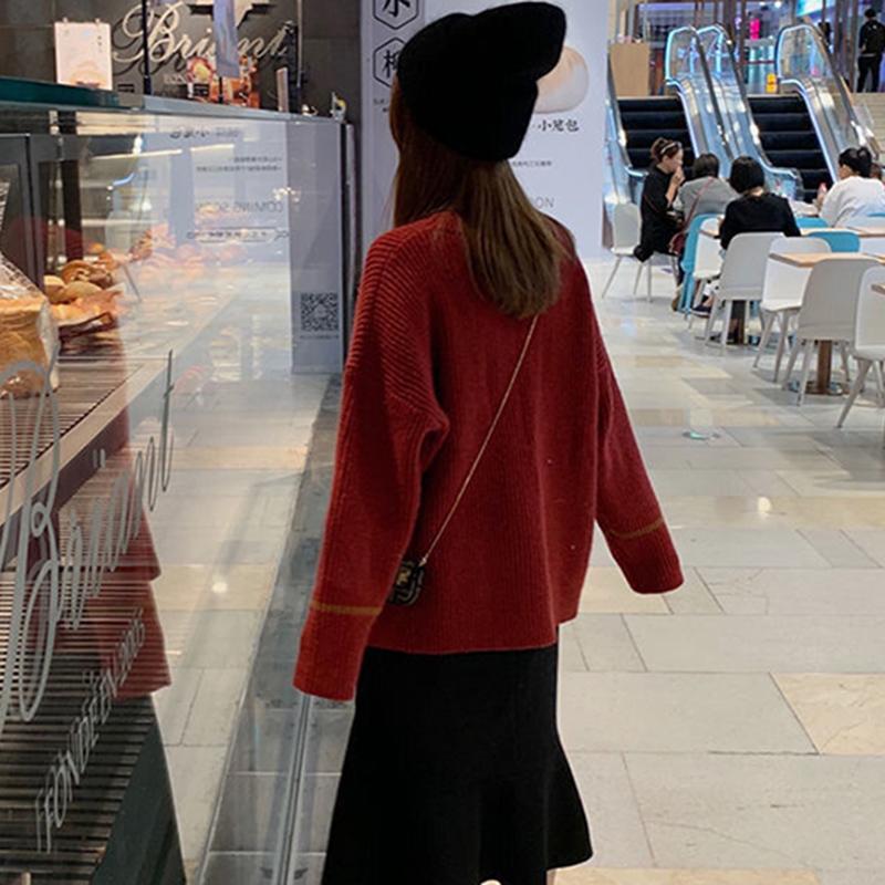 Autumn Winter  Women Fashion Bear  Sweater Casual Knitting Sweater  Round Neck Pullovers Loose Casual Long Sleeve Sweater