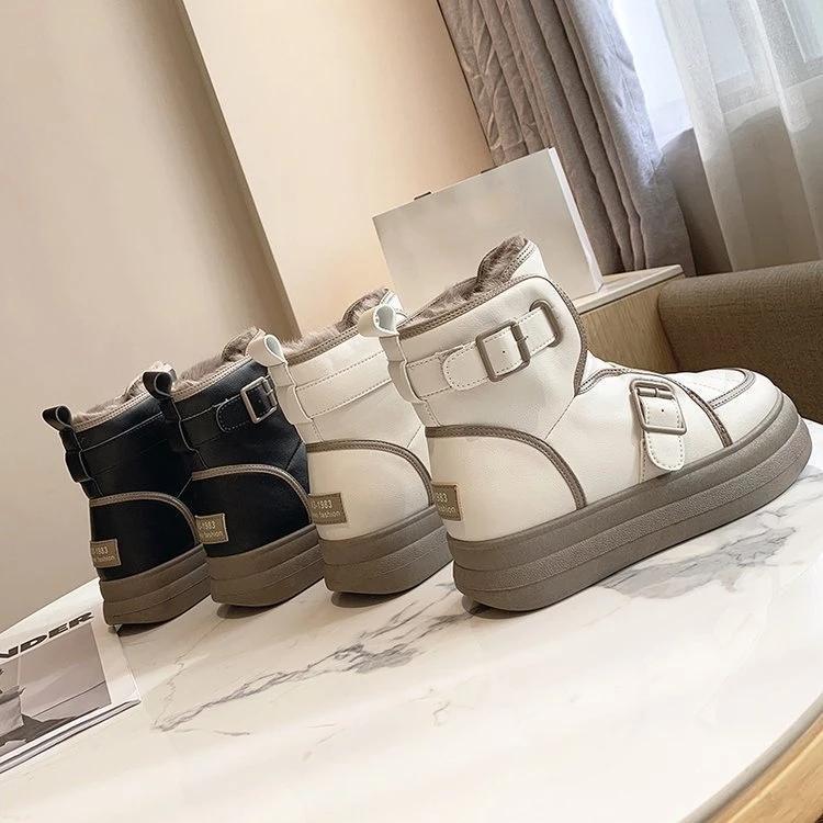 Platform Boots Women Winter Plush Warm Snow Boots with Fur Black White Leather Ankle Booties Chunky Boots Fashion Shoes