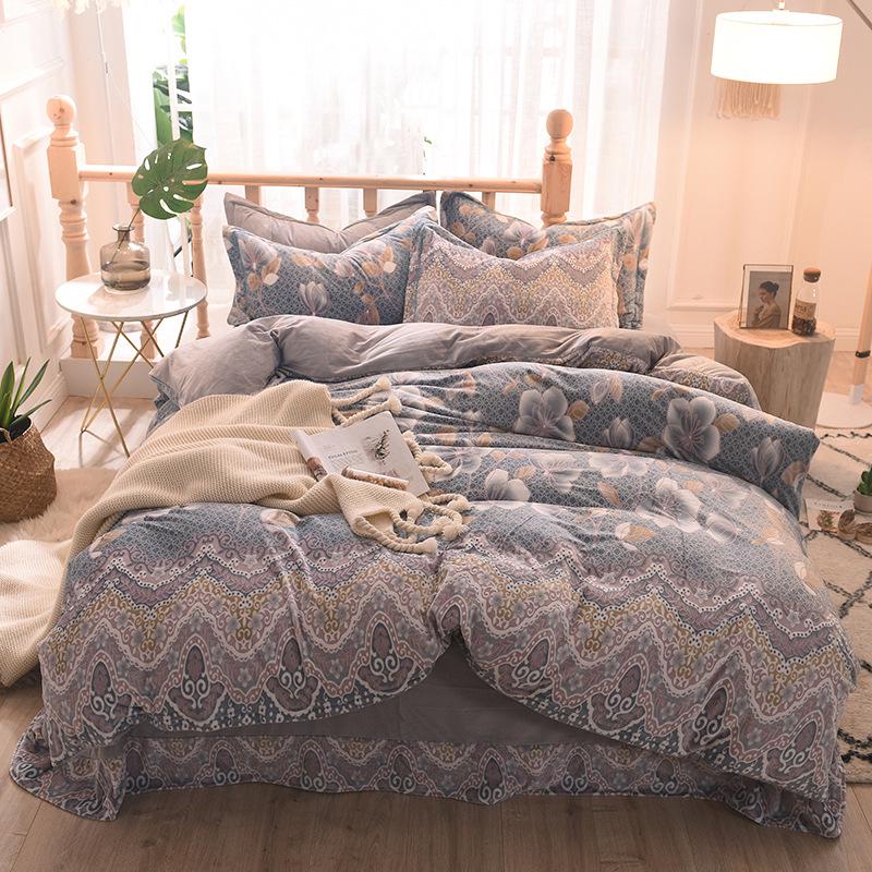 5D Carved Velvet Four-piece Crystal Velvet Warm Quilt Cover Sheets Thick Warm Velvet 4Pcs Set