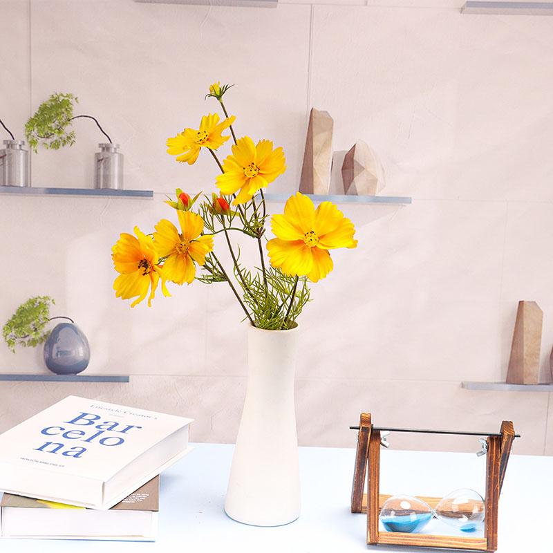 High-end Artificial Flowers Fake Flowers Cosmos Small Daisies Desktop Living Room Plastic Bouquet Decoration Table Home Decoration