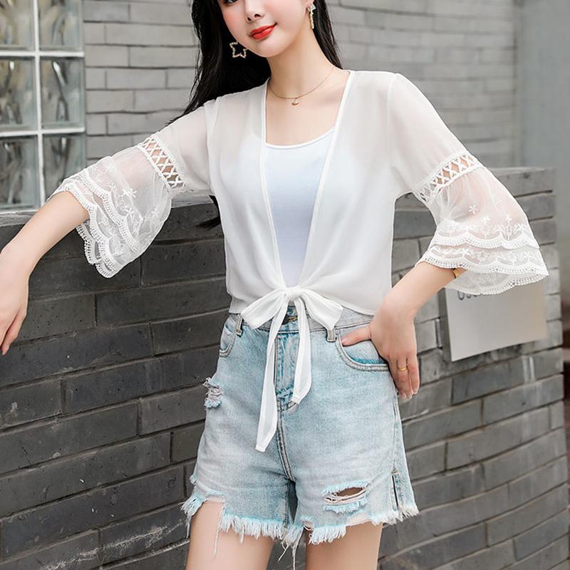 1 PCS Lace Cardigan Women Beach Sun Protection Summer Short Solid Color Thin Shawl White Flower Pattern