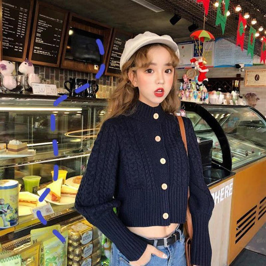 Spring and Autumn Slim Twist Jacket Retro Short Knitted Sweater Student Women Cardigan