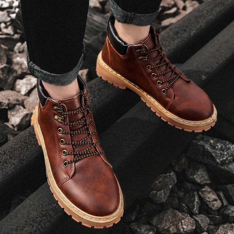 Pair of Boots Winter Martin Boots Men's Non-slip Retro Motorcycle Boots High Top Shoes Men's Boots
