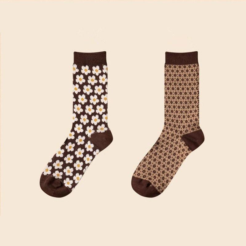 Two Pairs of Women's Socks Autumn and Winter Thickening Warmth Fashion Tube Socks Retro Printing Pile Socks