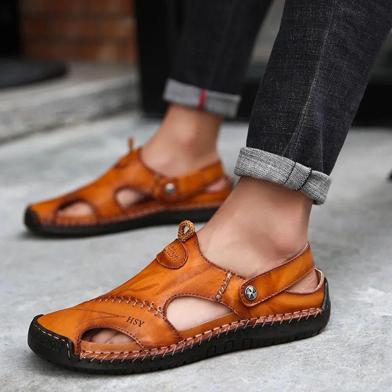 Pair of Shoes Men Hand-stitched Outdoor Closed Toe Leather Sandals