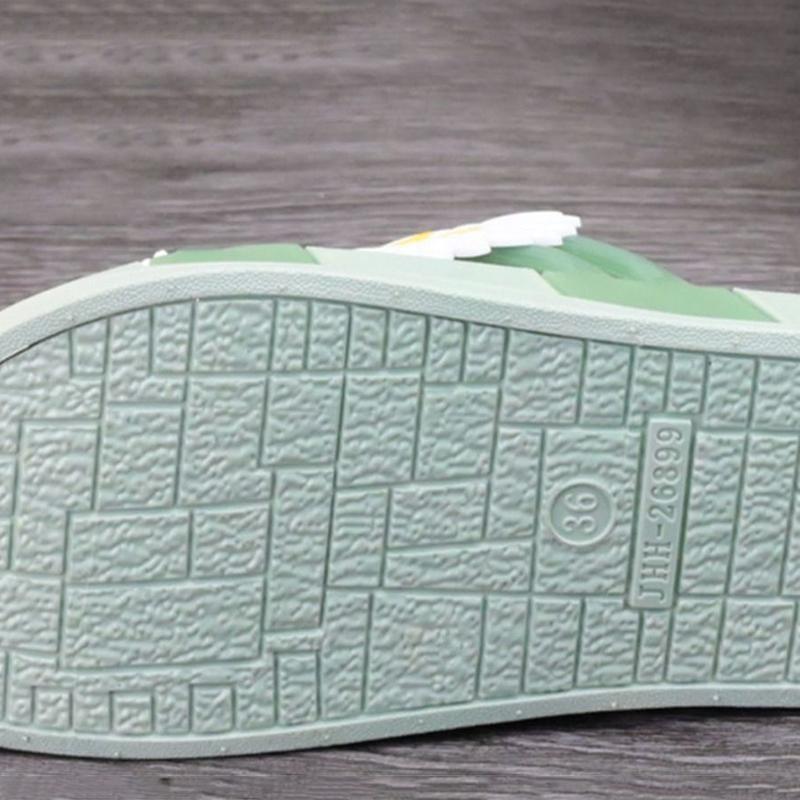 Thick-soled Summer Daisy Sandals and Slippers for Women's Indoor Non-slip Platform Sandals Comfortable and Convenient