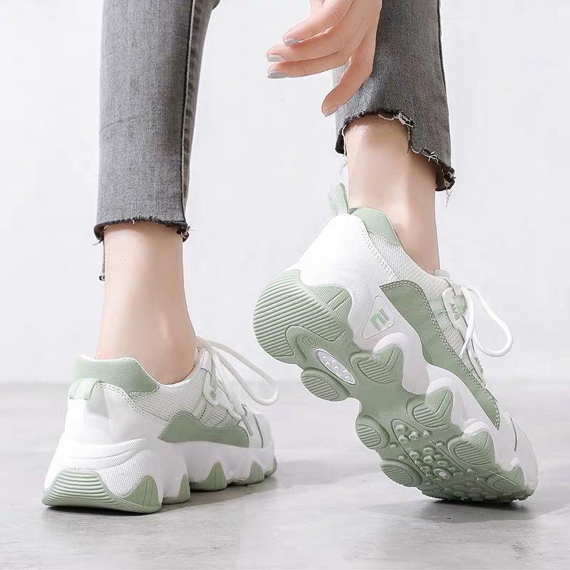 Spring Women's Shoes Sports Shoes Breathable Comfortable Non-slip Lightweight Korean Version  The White Shoes Female Students' Running Shoes