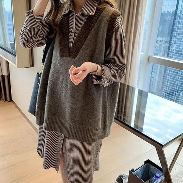 Autumn and Winter Retro Color Matching Vest V-neck Pullover Sleeveless Sweater Loose Casual Top