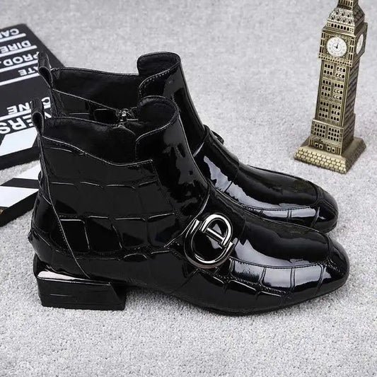 Autumn and Winter Boots Flat Square Toe Fashion Boots Warm Korean Thick-heel Martin Boots