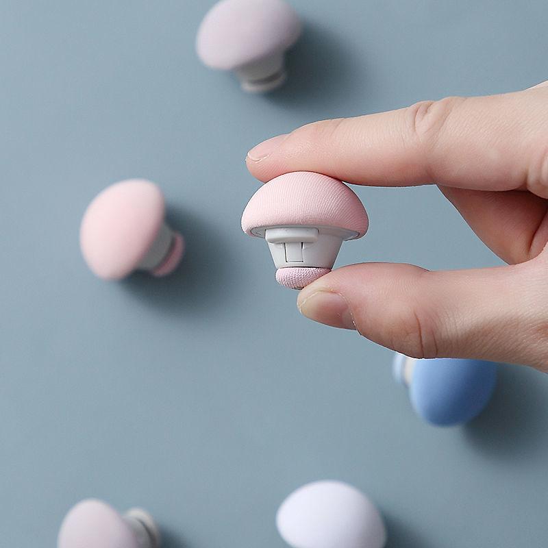 Upgrade Button To Unlock The Quilt Holder Anti-skid Anti-running Fixed Quilt Cover Quilt Cover Sheet Household Clip