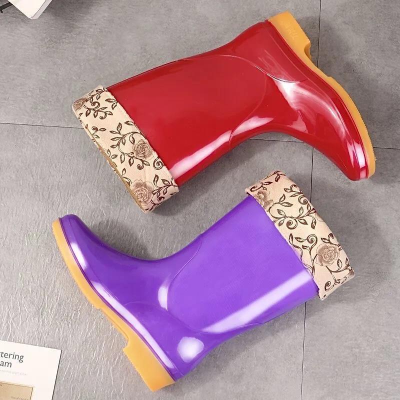 Autumn and Winter Rain Boots Female Adult Mid-tube Rain Boots Rubber Shoes Non-slip Plus Velvet Cotton Warm Waterproof Shoes