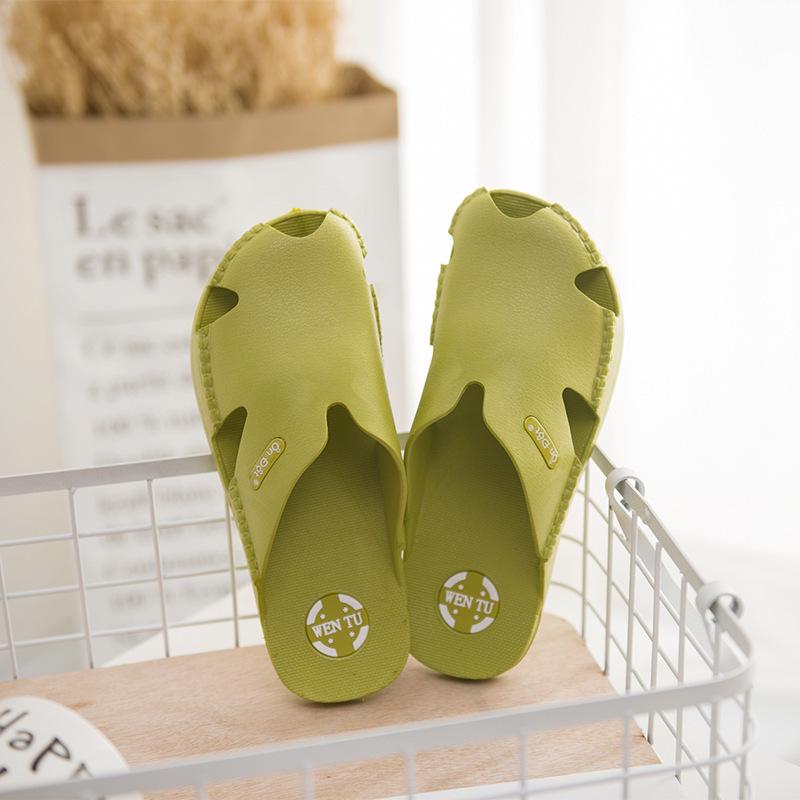 Rubber Slippers Sandals Beach Shoes Hole Men and Women Couple Slippers Baotou