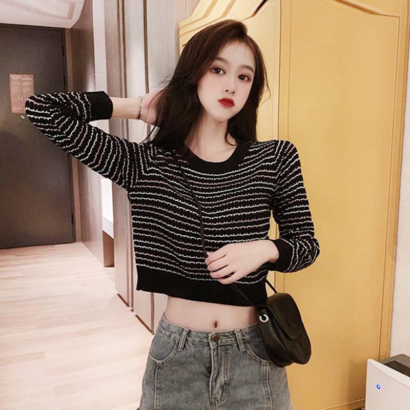 Cute O-neck Pullover Long Sleeve Short Twist Sweater Women Open Waist Striped Knitwear