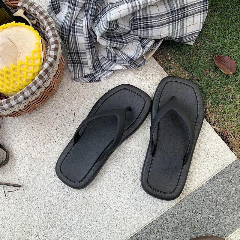 Flat Sandals and Slippers Women Summer Wear Korean Fashion Flip Flops Simple Flip-flop Beach Shoes