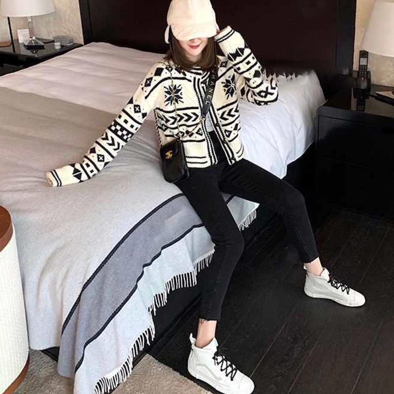 Spring and Autumn Short Cardigan Jacket Printed Splicing Color Loose Sweater Retro Thin All-match Top