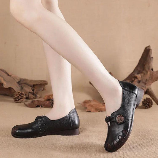 Women's Spring and Autumn National Style Soft Soled Leather Shoes Plus Size Non Slip Flat Single Leather Shoes