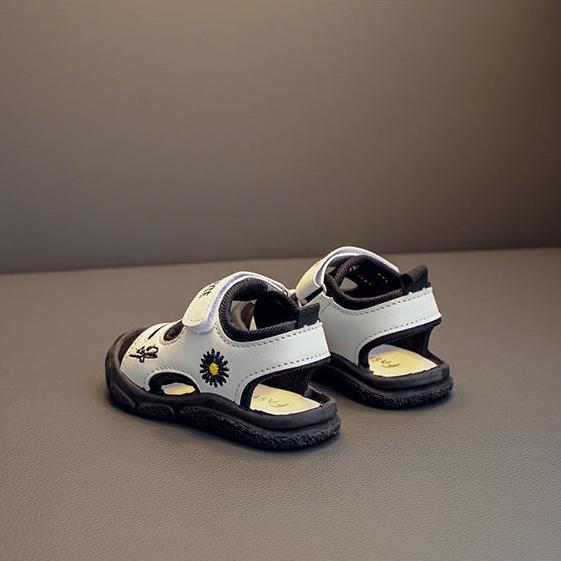 Children's Light Shoes In Summer Soft Sole Cartoon Daisy Beach Cool Shoes Kids' Anti-slip Flat Casual Sandals