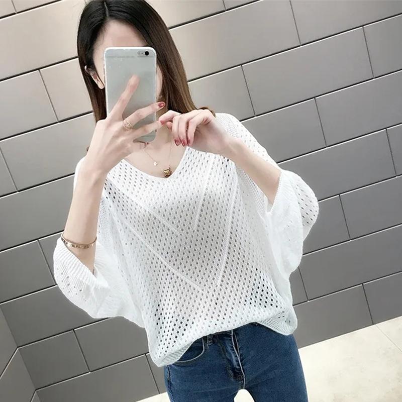 V-neck Bat Sleeve T-shirt Female Blouse Loose Large Size Short Upper Top Summer Hollow Sweater Women's Clothing