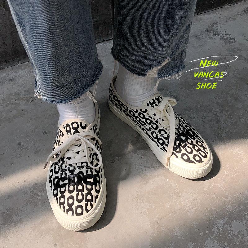 Couple Canvas Shoes Women Trainers 2020 Spring Flat Heel Preppy Style Men Sneakers Vulcanized Casual Shoes 35-44